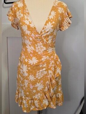 Billabong - Yellow Floral True Wrap Soft Sundress with Ruffle Hem